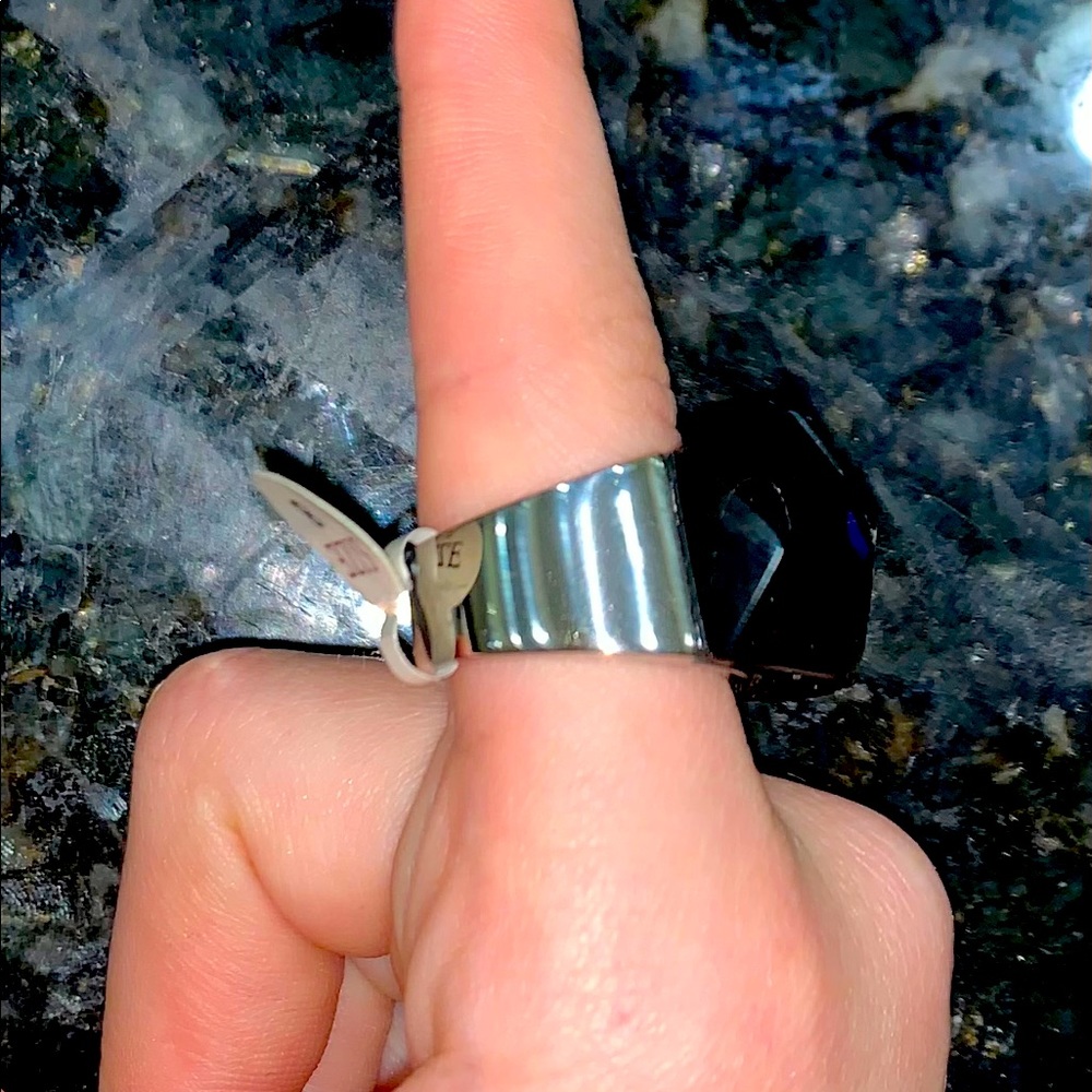 ring - Picture 3 of 3